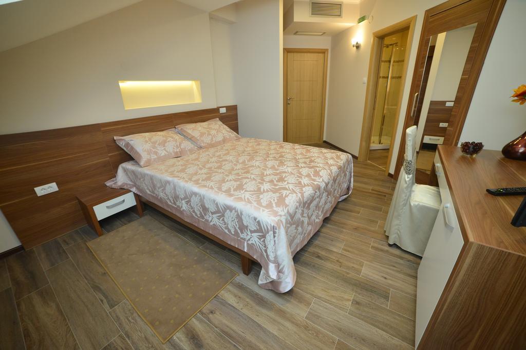 Kesten Futog Room photo