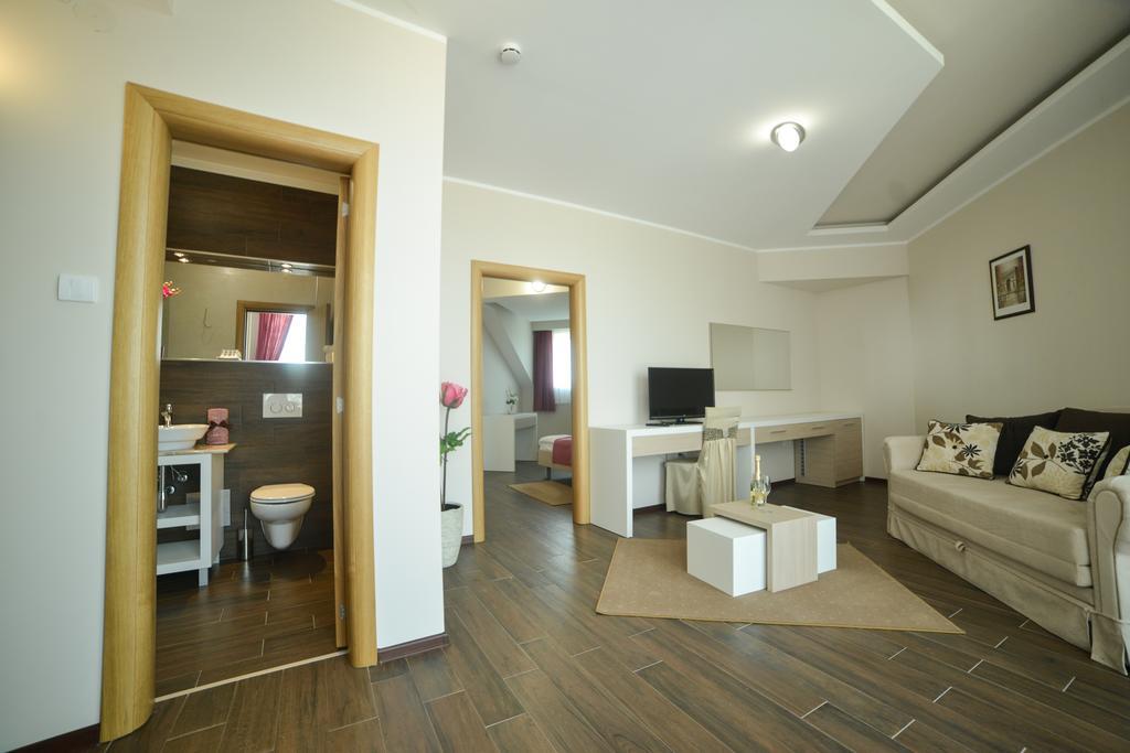Kesten Futog Room photo