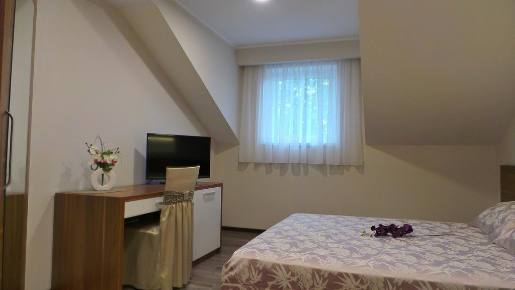 Kesten Futog Room photo