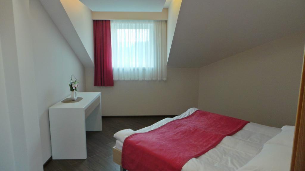 Kesten Futog Room photo